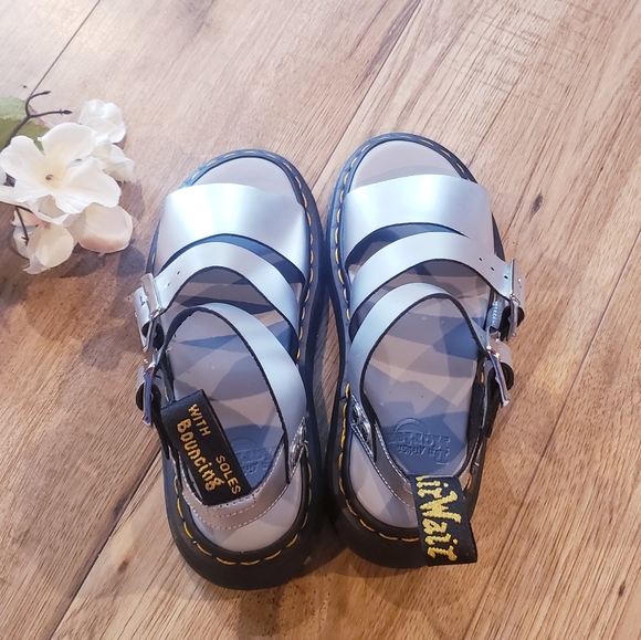 Dr. Martens Gryphon Gladiator Sandal NEW - Picture 4 of 9